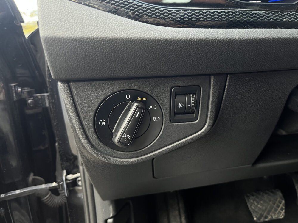 Volkswagen Taigo 1.0 TSI Style // ADAPT. CRUISE // CLIMA // CAMERA+SENSOREN // NAVI+CARPLAY // LED // 18