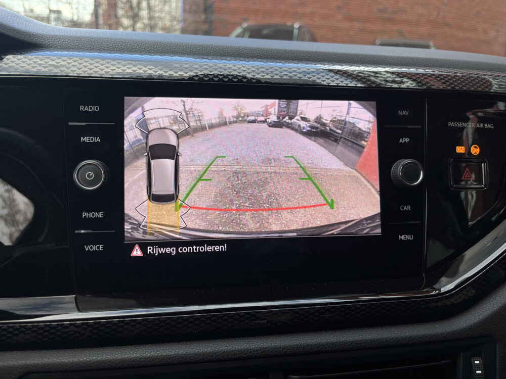 Volkswagen Taigo 1.0 TSI Style // ADAPT. CRUISE // CLIMA // CAMERA+SENSOREN // NAVI+CARPLAY // LED // 27