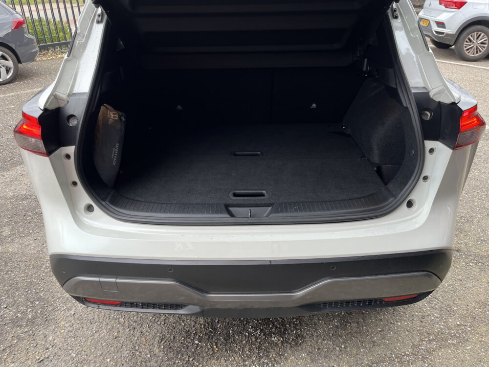 Nissan QASHQAI 1.3 MHEV Xtronic N-Connecta // ADAPT. CRUISE // DODEHOEK // 360 CAMERA+SENSOREN // KEYLESS // LED // NAVI+CARPLAY // 14