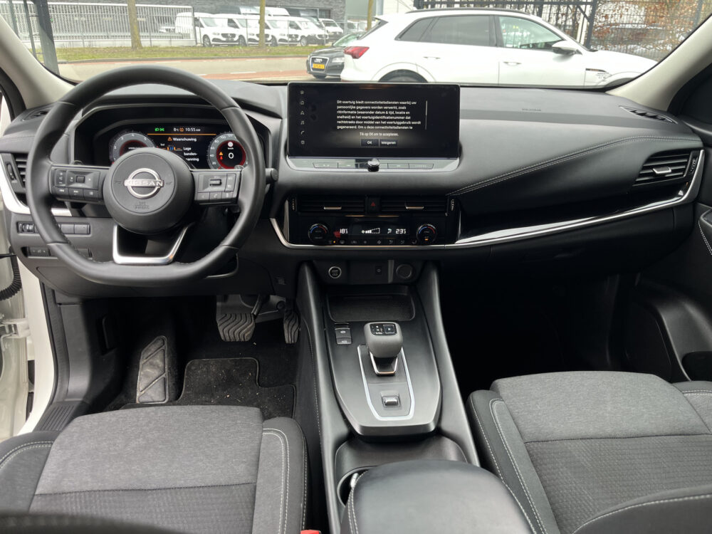 Nissan QASHQAI 1.3 MHEV Xtronic N-Connecta // ADAPT. CRUISE // DODEHOEK // 360 CAMERA+SENSOREN // KEYLESS // LED // NAVI+CARPLAY // 17