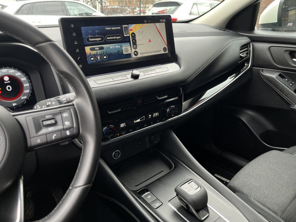 Nissan QASHQAI 1.3 MHEV Xtronic N-Connecta // ADAPT. CRUISE // DODEHOEK // 360 CAMERA+SENSOREN // KEYLESS // LED // NAVI+CARPLAY // 24