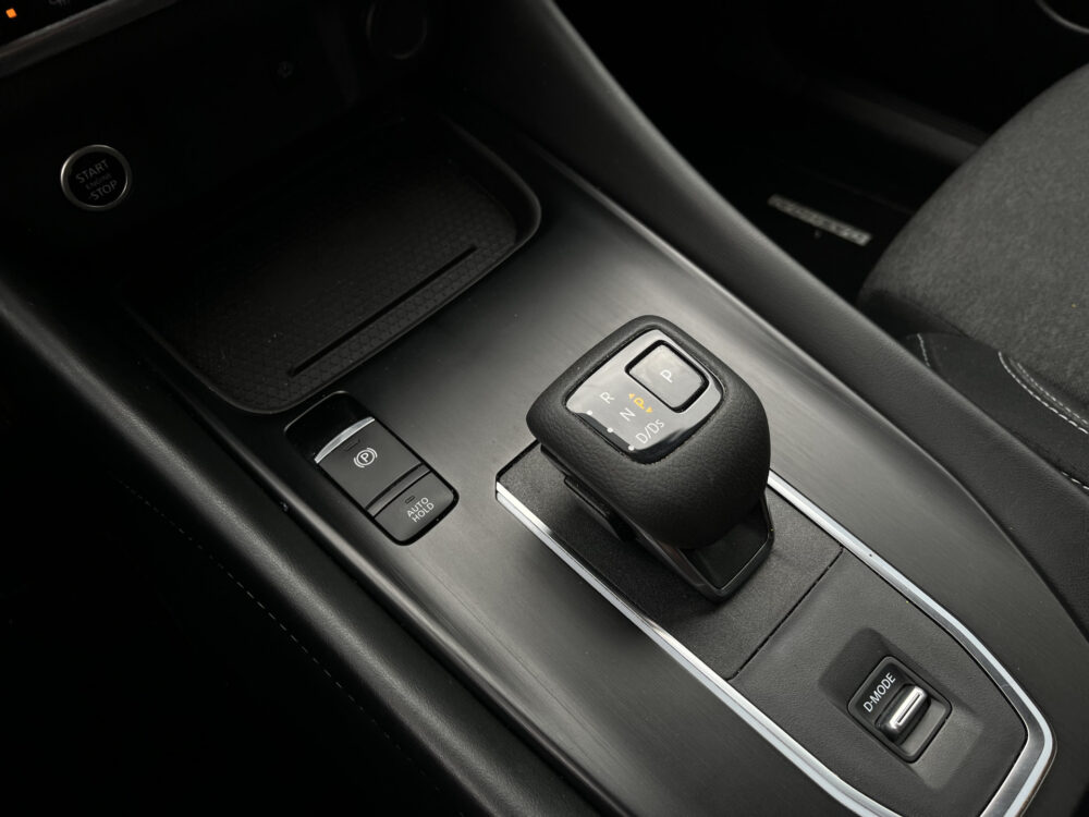 Nissan QASHQAI 1.3 MHEV Xtronic N-Connecta // ADAPT. CRUISE // DODEHOEK // 360 CAMERA+SENSOREN // KEYLESS // LED // NAVI+CARPLAY // 25