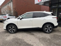 Nissan QASHQAI 1.3 MHEV Xtronic N-Connecta // ADAPT. CRUISE // DODEHOEK // 360 CAMERA+SENSOREN // KEYLESS // LED // NAVI+CARPLAY // 36