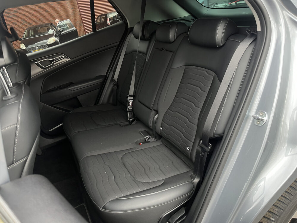 Kia Sportage 1.6 T-GDi Plug-in Hybrid AWD DynamicPlusLine //AFN. TREKHAAK // ADAPT . CRUISE // HALF LEDER // ELEK. STOEL // CAMERA+SENSOREN / 16