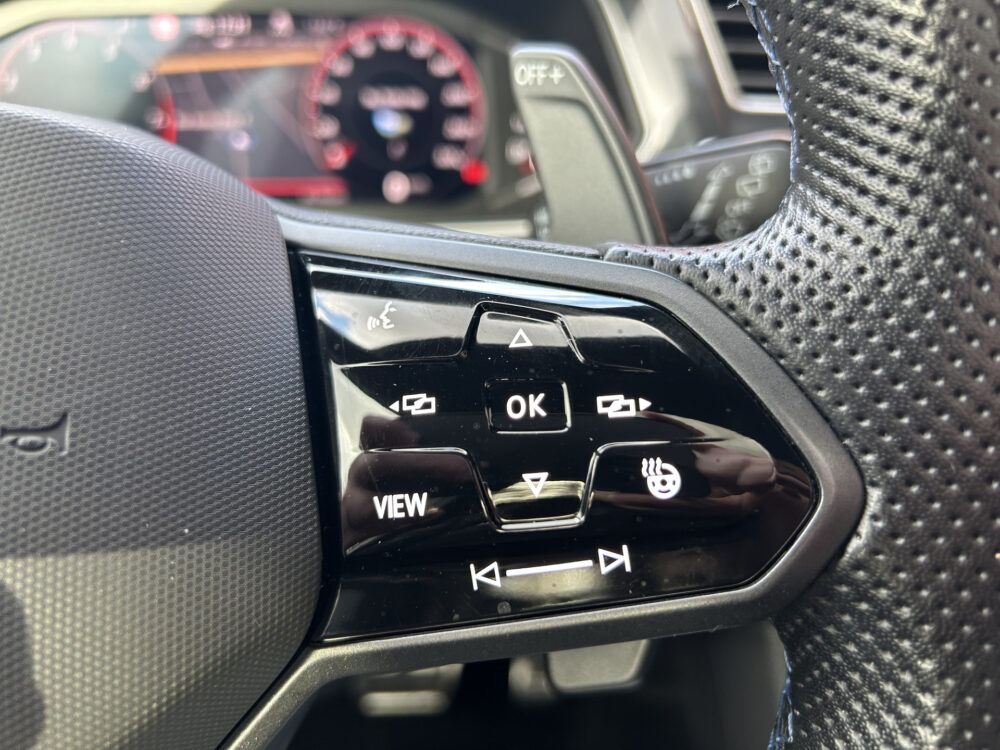 Volkswagen Tiguan 2.0 TSI R 75 Edition 4Motion // AKRA // IQ LIGHT // PANO/SCHUIFKANTELDAK // ADAPTIVE CRUISE // HUD // HARMAN KARDON // 360 CAMER 10