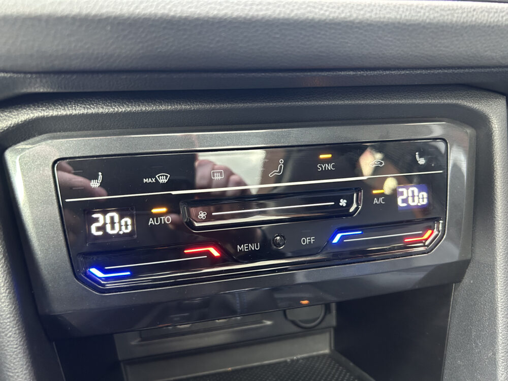 Volkswagen Tiguan 2.0 TSI R 75 Edition 4Motion // AKRA // IQ LIGHT // PANO/SCHUIFKANTELDAK // ADAPTIVE CRUISE // HUD // HARMAN KARDON // 360 CAMER 20