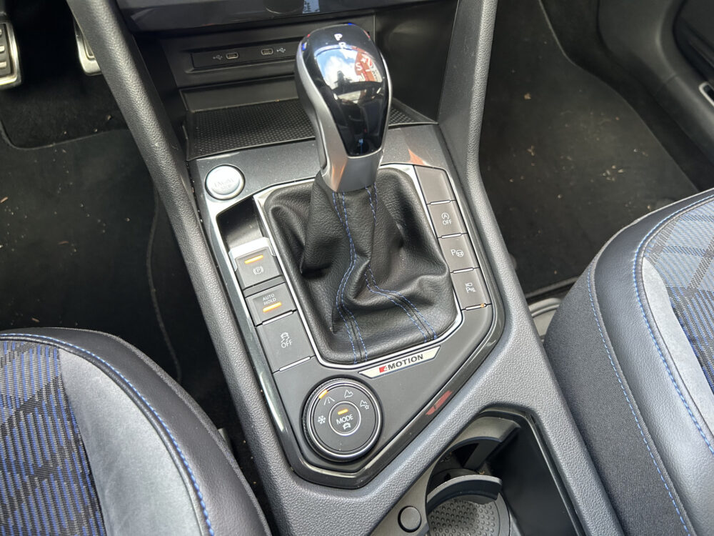 Volkswagen Tiguan 2.0 TSI R 75 Edition 4Motion // AKRA // IQ LIGHT // PANO/SCHUIFKANTELDAK // ADAPTIVE CRUISE // HUD // HARMAN KARDON // 360 CAMER 21