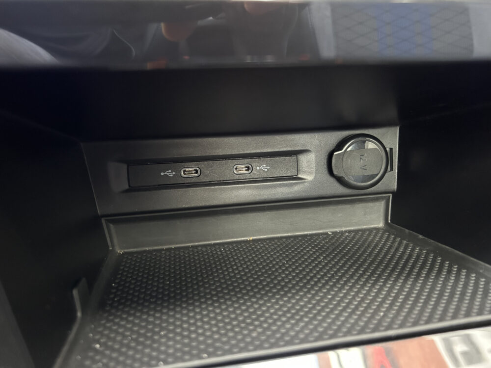 Volkswagen Tiguan 2.0 TSI R 75 Edition 4Motion // AKRA // IQ LIGHT // PANO/SCHUIFKANTELDAK // ADAPTIVE CRUISE // HUD // HARMAN KARDON // 360 CAMER 22