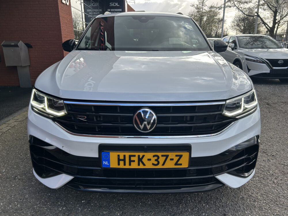 Volkswagen Tiguan 2.0 TSI R 75 Edition 4Motion // AKRA // IQ LIGHT // PANO/SCHUIFKANTELDAK // ADAPTIVE CRUISE // HUD // HARMAN KARDON // 360 CAMER 4