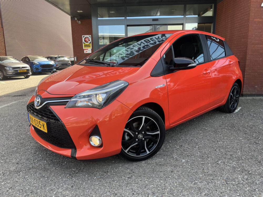 Toyota Yaris 1.5 Hybrid Orange Sport // LED // NAVI // CLIMA // CRUISE // BLUETOOTH // 1