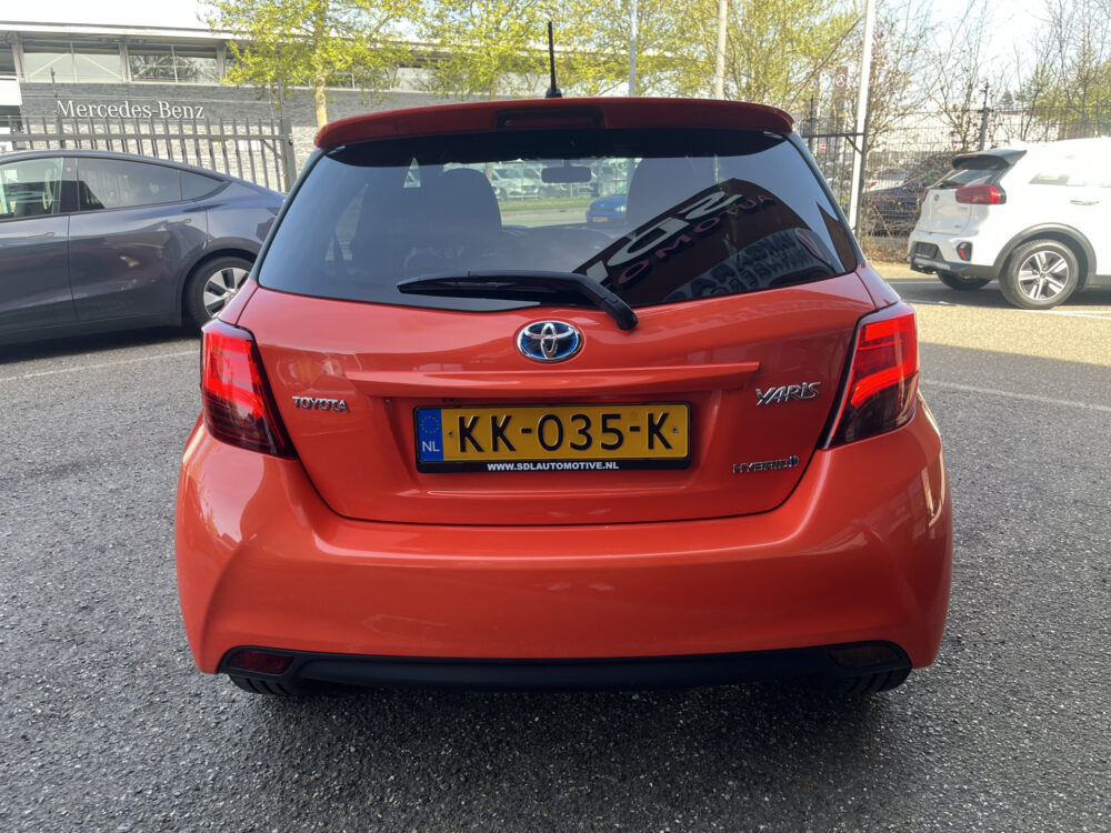 Toyota Yaris 1.5 Hybrid Orange Sport // LED // NAVI // CLIMA // CRUISE // BLUETOOTH // 4