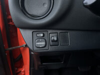 Toyota Yaris 1.5 Hybrid Orange Sport // LED // NAVI // CLIMA // CRUISE // BLUETOOTH // 48