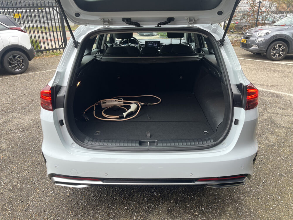 Kia Ceed Sportswagon 1.6 GDI PHEV DynamicLine // FULL LED // APPLE CARPLAY / ANDROID AUTO // ADAPTIVE CRUISE // KEYLESS // STOEL + STUURVERWARMING 14