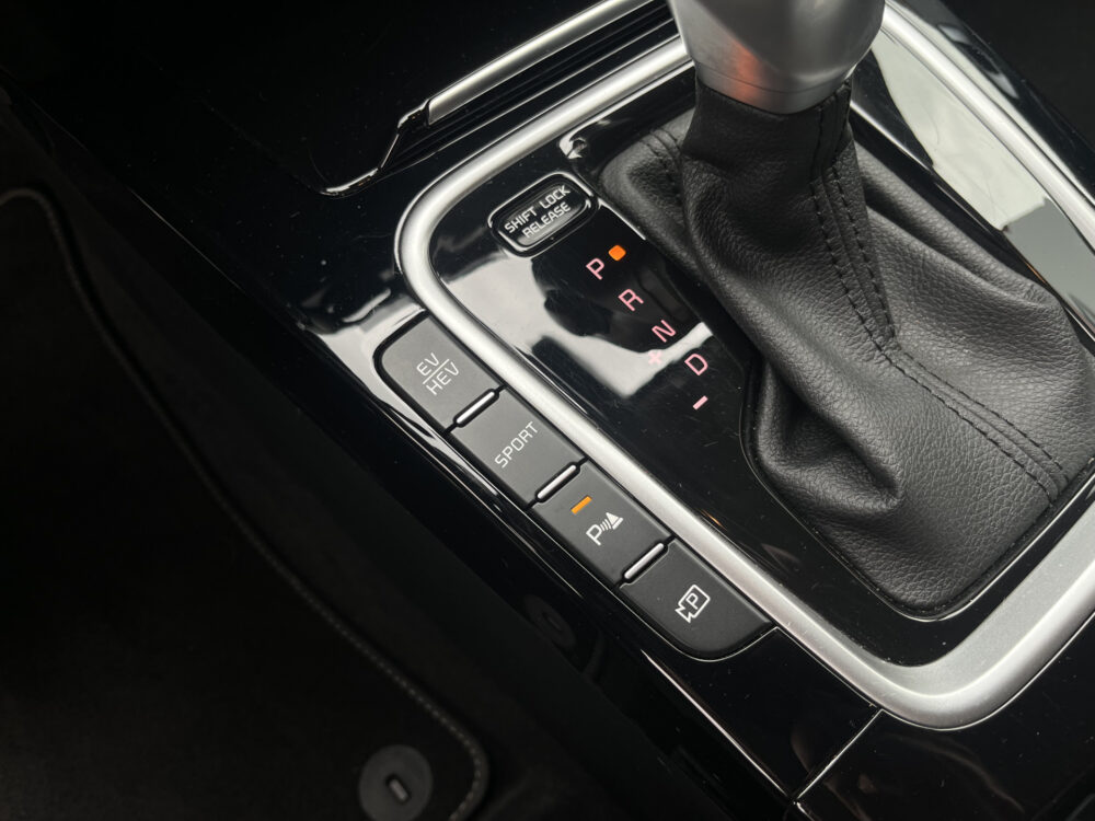 Kia Ceed Sportswagon 1.6 GDI PHEV DynamicLine // FULL LED // APPLE CARPLAY / ANDROID AUTO // ADAPTIVE CRUISE // KEYLESS // STOEL + STUURVERWARMING 24