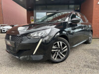 Peugeot 208 1.2 PureTech Allure Pack // LED // APPLE CARPLAY / ANDROID AUTO // CAMERA // PDC 31