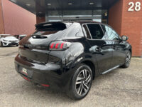 Peugeot 208 1.2 PureTech Allure Pack // LED // APPLE CARPLAY / ANDROID AUTO // CAMERA // PDC 32