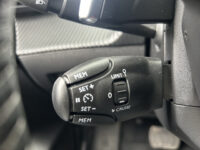 Peugeot 208 1.2 PureTech Allure Pack // LED // APPLE CARPLAY / ANDROID AUTO // CAMERA // PDC 42