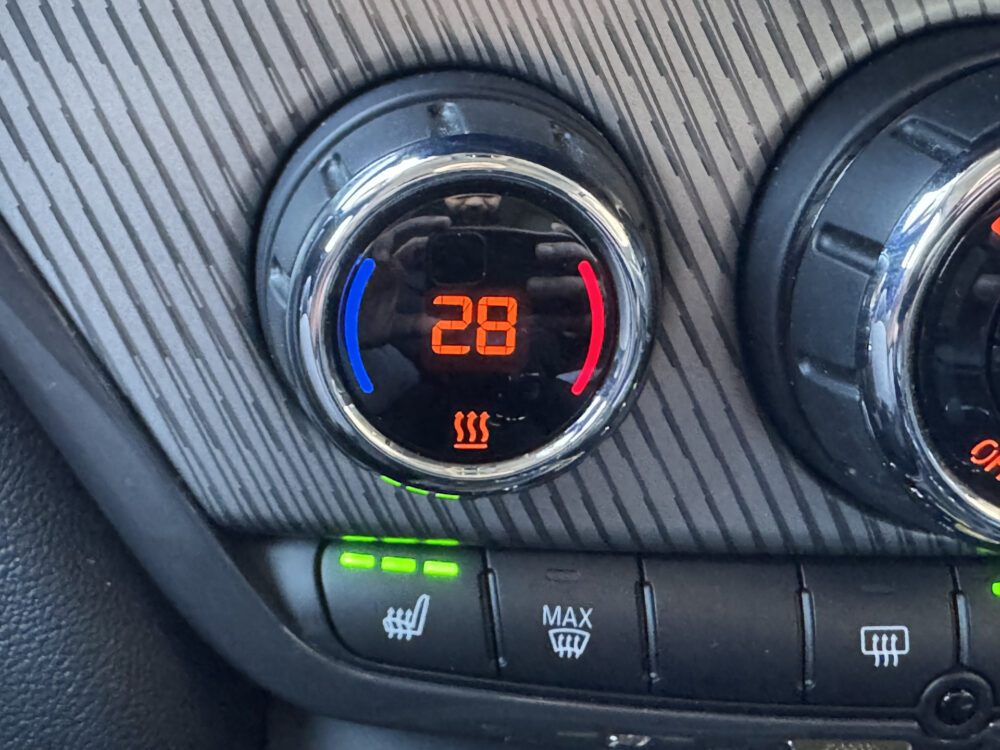 MINI Countryman 1.5 Cooper S E ALL4 // FULL LED // VOL LEDER // NAVI // CAMERA // PDC // CLIMA // STOELVERWARMING // 22