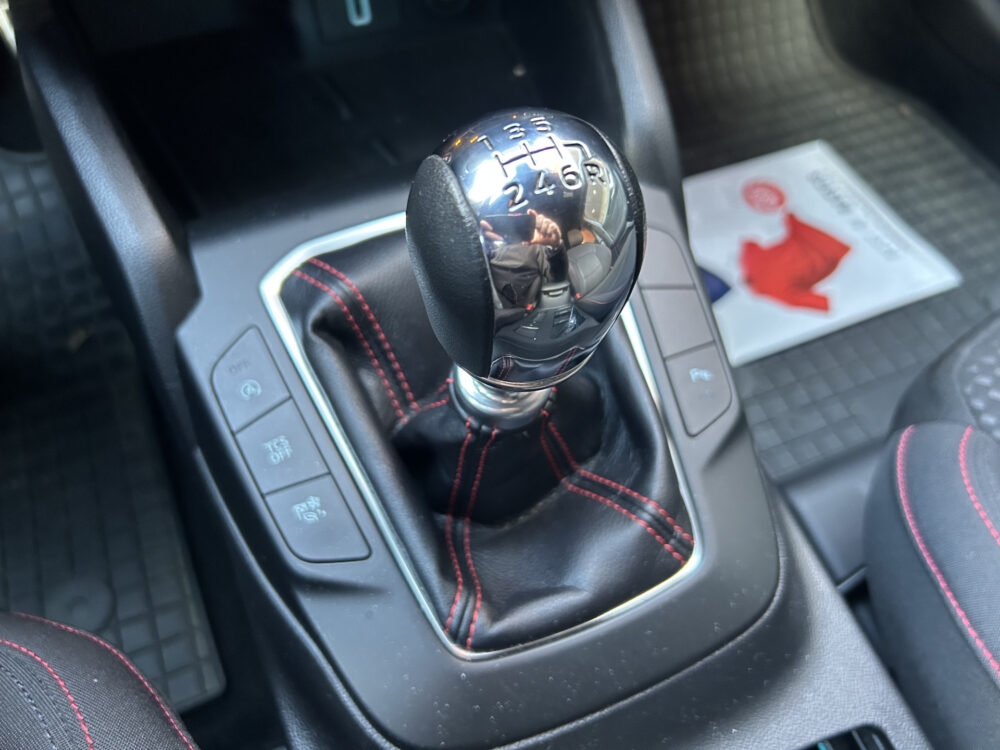 Ford FOCUS Wagon 1.0 EcoBoost Hybrid 155PK ST Line // LED // NAVI + CARPLAY // CAMERA // DAB // CLIMA // WINTERPACK // TREKHAAK!! 21