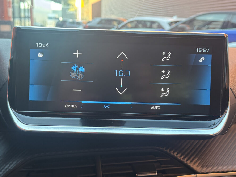 Peugeot 2008 1.2 PureTech Allure // D. RIEM VERVANGEN!! // NAVI // CLIMA // CRUISE // CAMERA // APPLE CARPLAY - ANDROID AUTO // 13