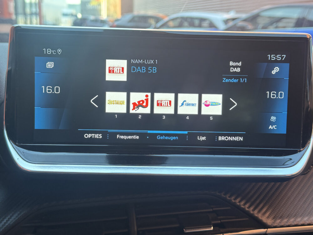 Peugeot 2008 1.2 PureTech Allure // D. RIEM VERVANGEN!! // NAVI // CLIMA // CRUISE // CAMERA // APPLE CARPLAY - ANDROID AUTO // 15