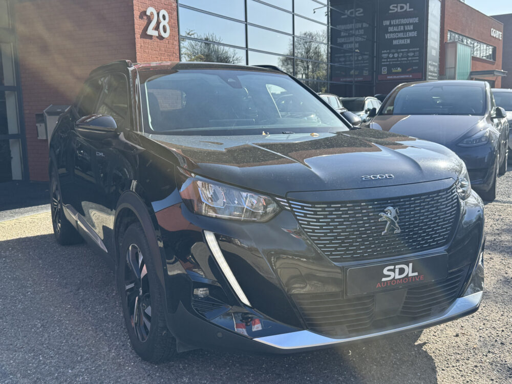 Peugeot 2008 1.2 PureTech Allure // D. RIEM VERVANGEN!! // NAVI // CLIMA // CRUISE // CAMERA // APPLE CARPLAY - ANDROID AUTO // 2
