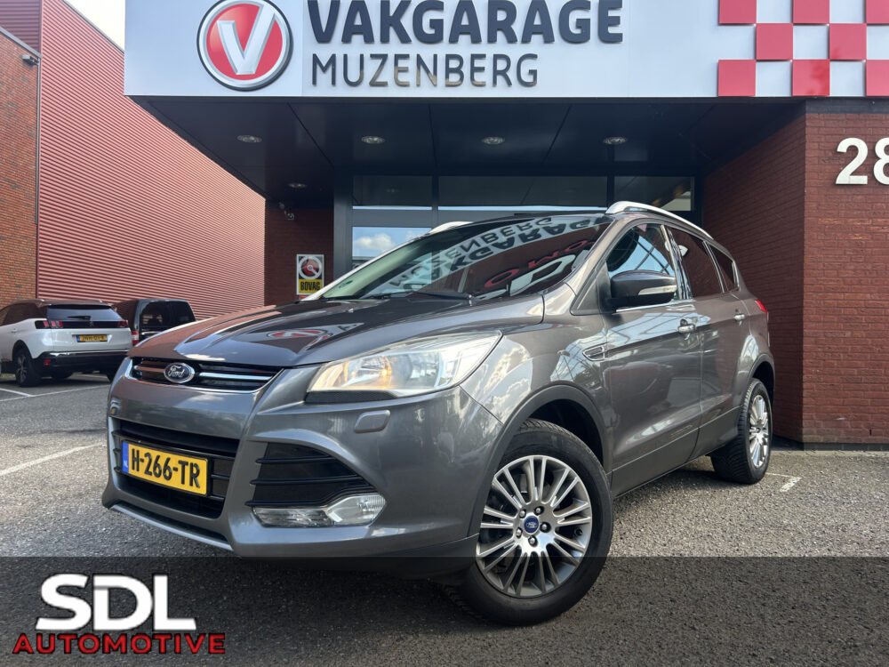 Ford Kuga 1.6 Titanium Plus 4WD // NAVI // KEYLESS // PDC // CRUISE // CLIMA // WINTERPACK // TREKHAAK!! 0