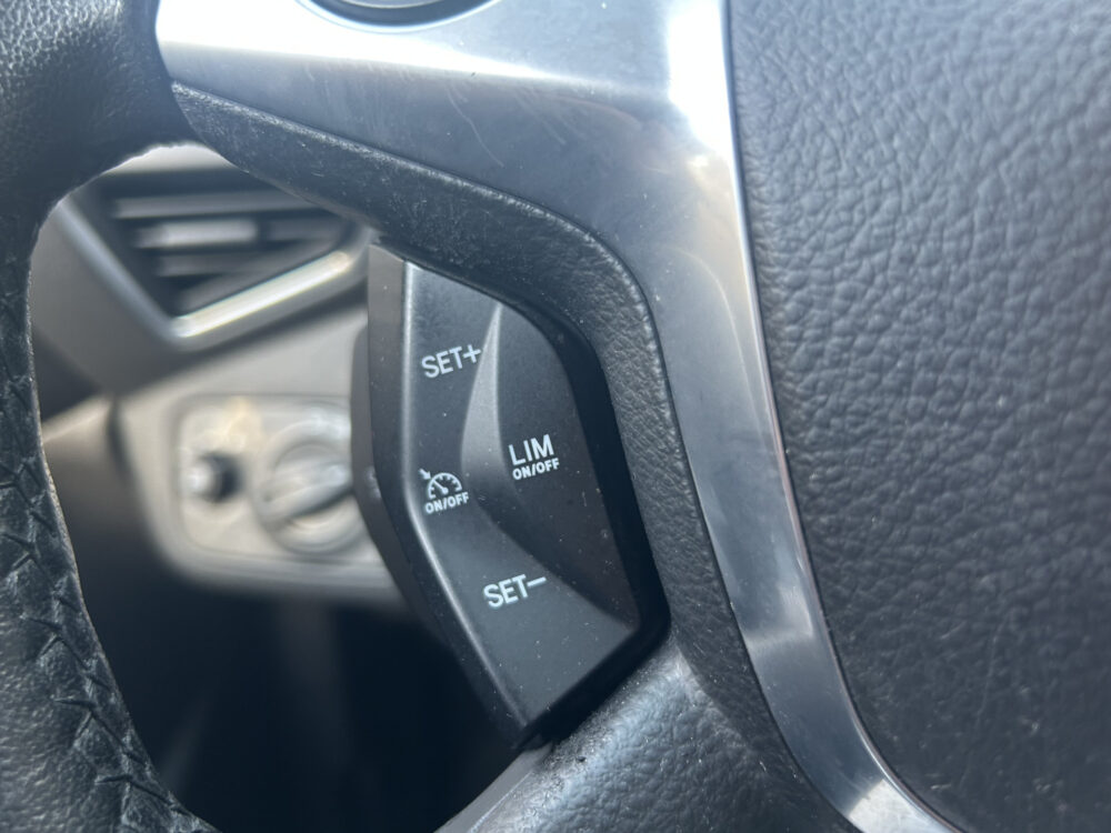 Ford Kuga 1.6 Titanium Plus 4WD // NAVI // KEYLESS // PDC // CRUISE // CLIMA // WINTERPACK // TREKHAAK!! 10