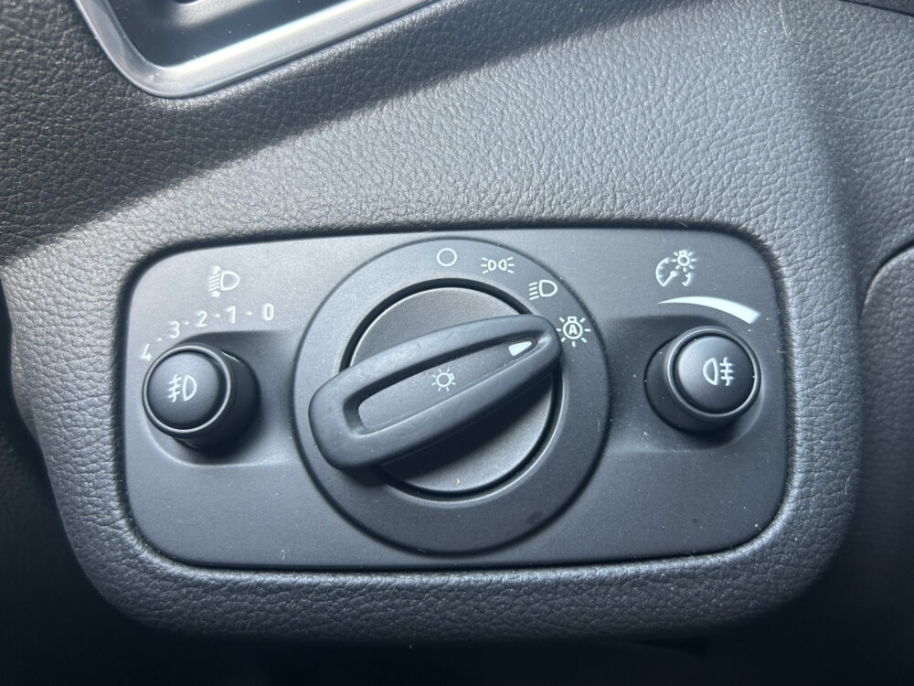 Ford Kuga 1.6 Titanium Plus 4WD // NAVI // KEYLESS // PDC // CRUISE // CLIMA // WINTERPACK // TREKHAAK!! 27