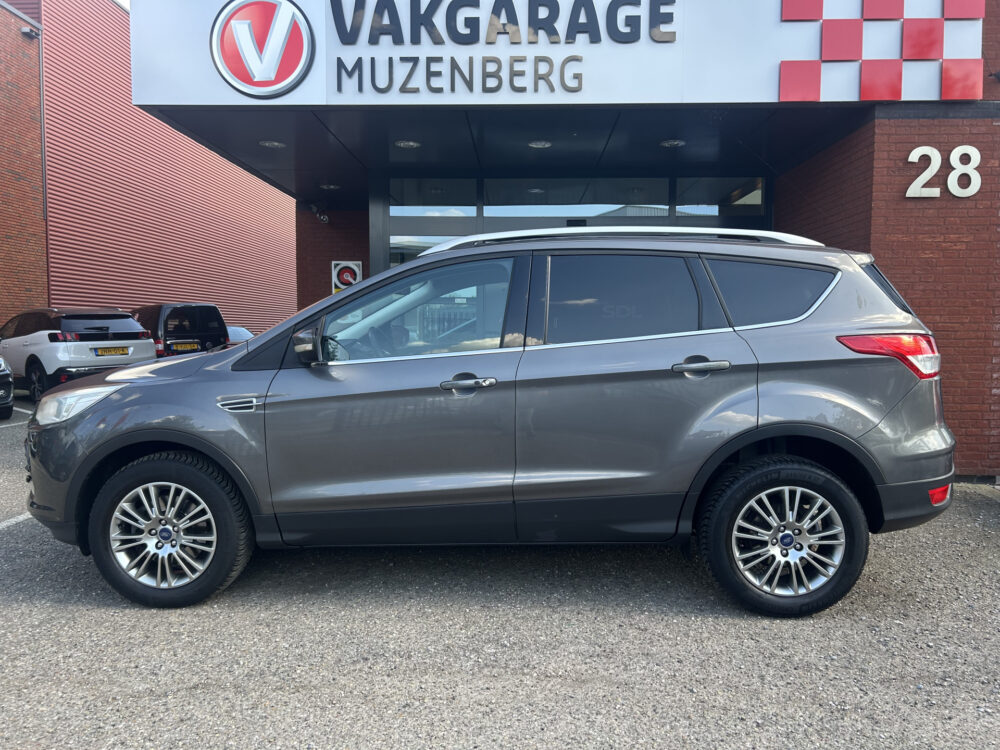 Ford Kuga 1.6 Titanium Plus 4WD // NAVI // KEYLESS // PDC // CRUISE // CLIMA // WINTERPACK // TREKHAAK!! 3