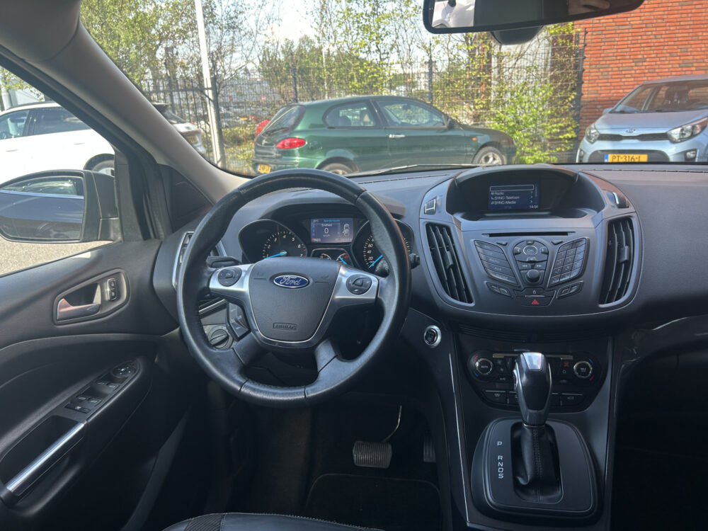 Ford Kuga 1.6 Titanium Plus 4WD // NAVI // KEYLESS // PDC // CRUISE // CLIMA // WINTERPACK // TREKHAAK!! 7