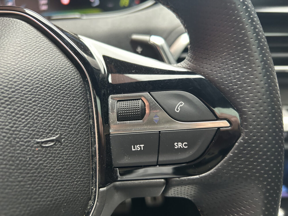 Peugeot 3008 1.6 HYbrid 225 GT BLACK PACK // PANO/SCHUIFKANTELDAK // ADAPTIVE CRUISE // FULL LED // FOCAL AUDIO // NAVI + CARPLAY // CAMERA 10