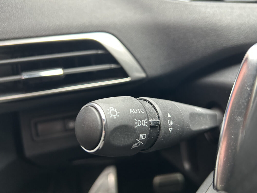 Peugeot 3008 1.6 HYbrid 225 GT BLACK PACK // PANO/SCHUIFKANTELDAK // ADAPTIVE CRUISE // FULL LED // FOCAL AUDIO // NAVI + CARPLAY // CAMERA 11