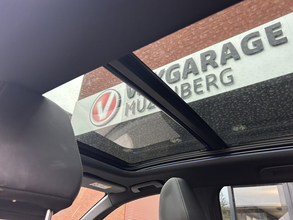 Peugeot 3008 1.6 HYbrid 225 GT BLACK PACK // PANO/SCHUIFKANTELDAK // ADAPTIVE CRUISE // FULL LED // FOCAL AUDIO // NAVI + CARPLAY // CAMERA 15