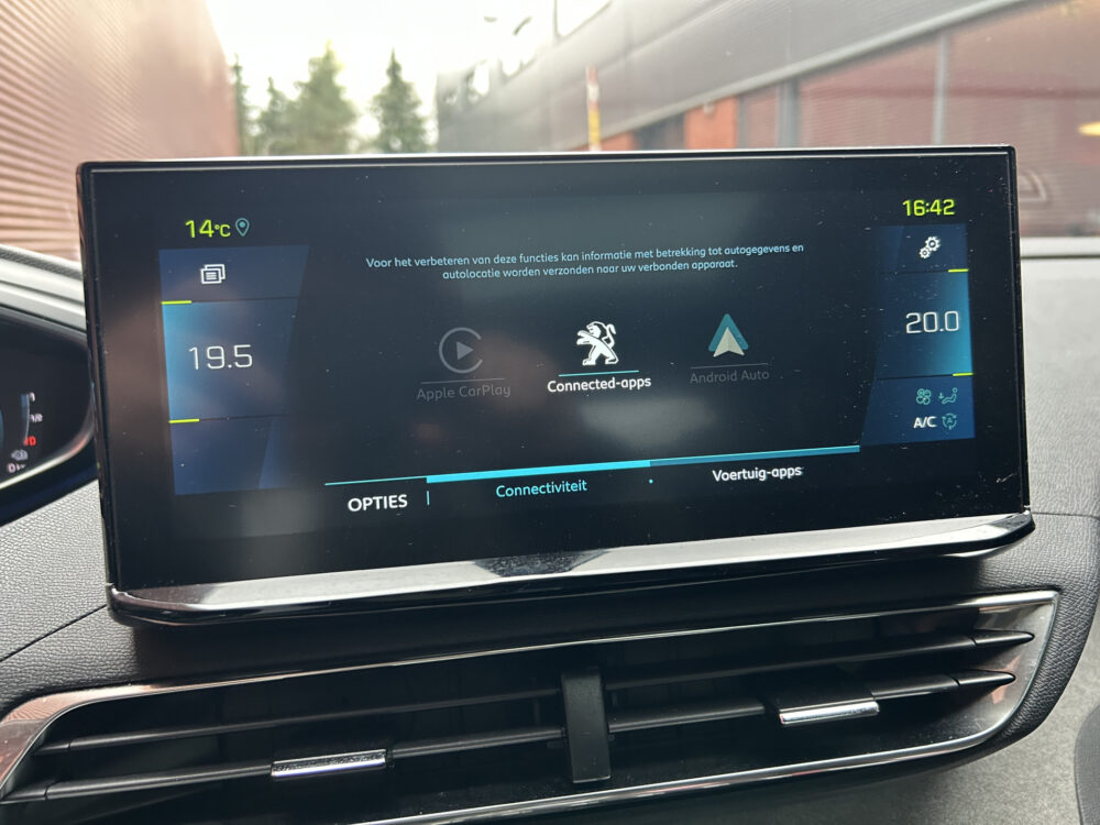 Peugeot 3008 1.6 HYbrid 225 GT BLACK PACK // PANO/SCHUIFKANTELDAK // ADAPTIVE CRUISE // FULL LED // FOCAL AUDIO // NAVI + CARPLAY // CAMERA 19