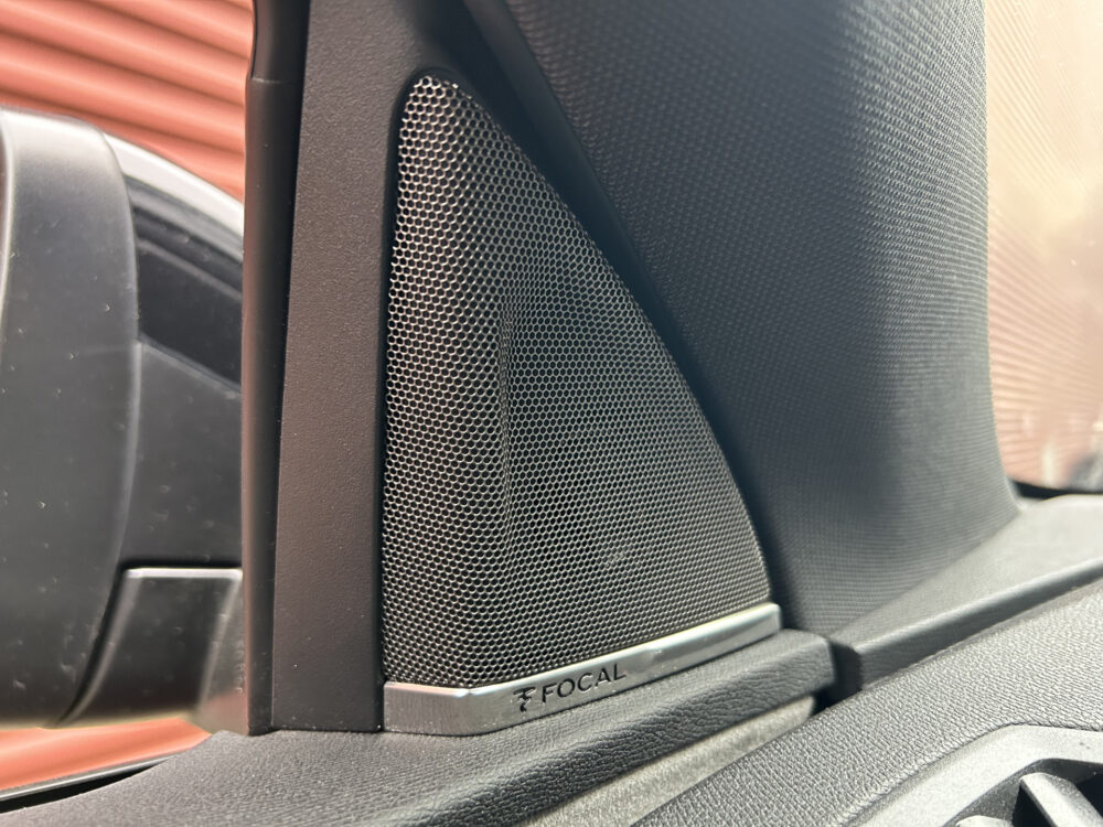 Peugeot 3008 1.6 HYbrid 225 GT BLACK PACK // PANO/SCHUIFKANTELDAK // ADAPTIVE CRUISE // FULL LED // FOCAL AUDIO // NAVI + CARPLAY // CAMERA 22