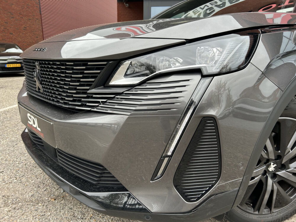 Peugeot 3008 1.6 HYbrid 225 GT BLACK PACK // PANO/SCHUIFKANTELDAK // ADAPTIVE CRUISE // FULL LED // FOCAL AUDIO // NAVI + CARPLAY // CAMERA 26