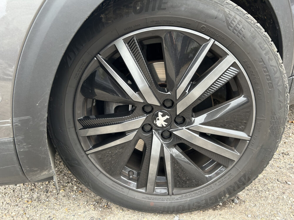 Peugeot 3008 1.6 HYbrid 225 GT BLACK PACK // PANO/SCHUIFKANTELDAK // ADAPTIVE CRUISE // FULL LED // FOCAL AUDIO // NAVI + CARPLAY // CAMERA 29