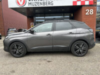 Peugeot 3008 1.6 HYbrid 225 GT BLACK PACK // PANO/SCHUIFKANTELDAK // ADAPTIVE CRUISE // FULL LED // FOCAL AUDIO // NAVI + CARPLAY // CAMERA 39