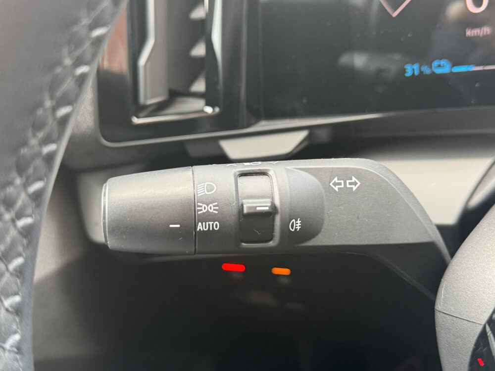 Renault Mégane E-Tech EV40 Boost Charge Equilibre // APPLE CARPLAY - ANDROID AUTO // CLIMA // CRUISE // CAMERA // 21