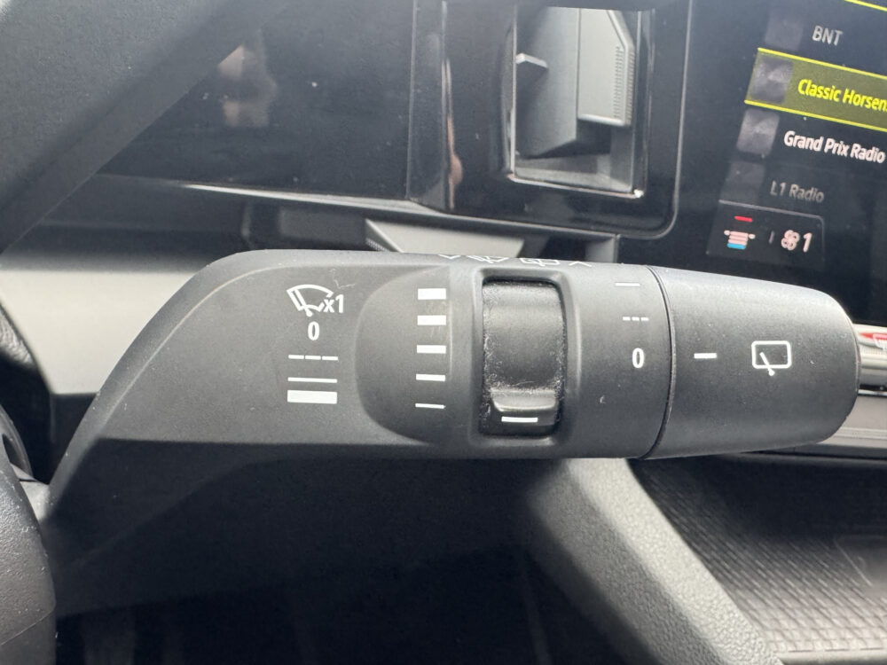 Renault Mégane E-Tech EV40 Boost Charge Equilibre // APPLE CARPLAY - ANDROID AUTO // CLIMA // CRUISE // CAMERA // 22