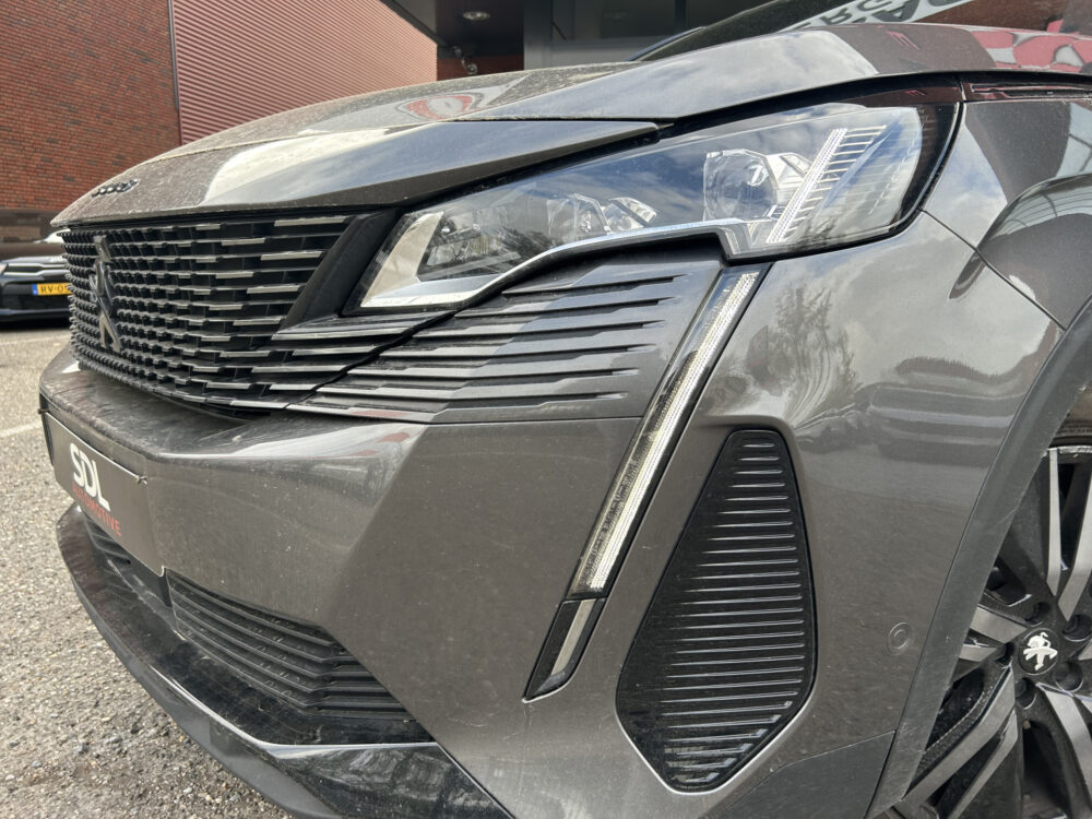 Peugeot 3008 1.6 HYbrid 225 GT BLACK PACK FACELIFT // MEMORY + MASSAGE SEAT // ADAPTIVE CRUISE // FULL LED // FOCAL AUDIO // NAVI + CARPLAY / 26