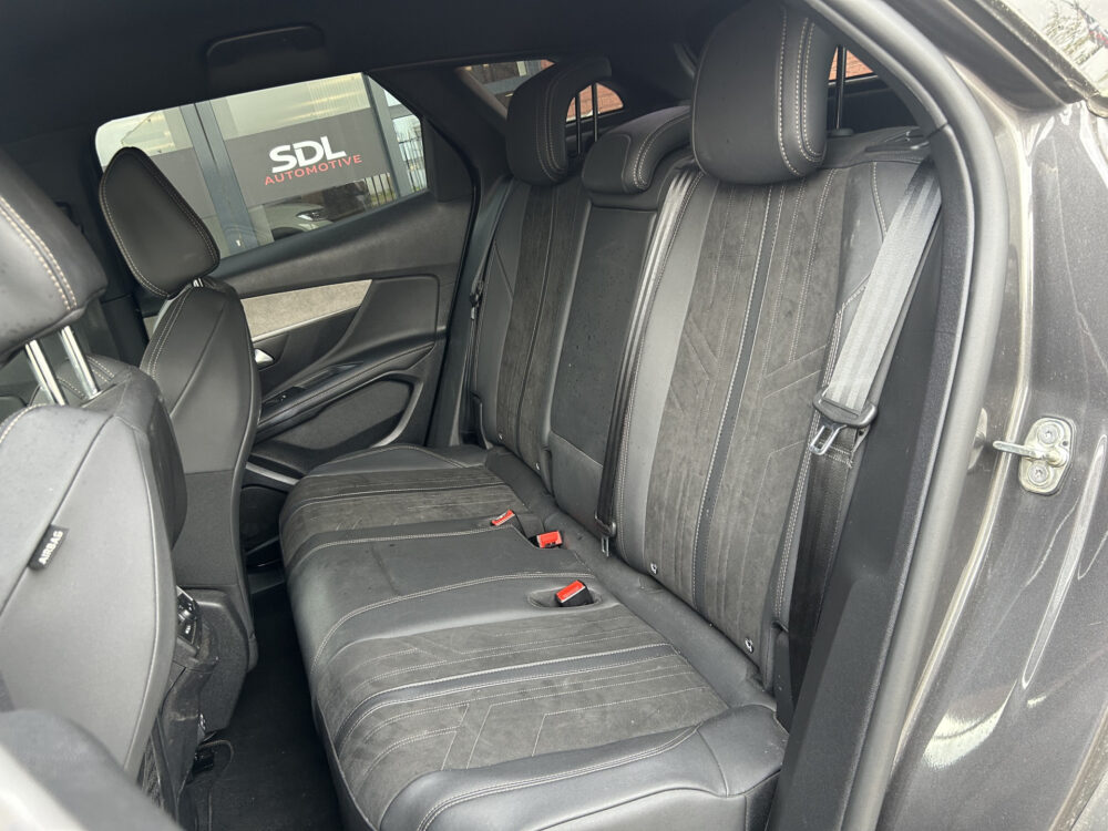 Peugeot 3008 1.6 HYbrid 225 GT BLACK PACK FACELIFT // MEMORY + MASSAGE SEAT // ADAPTIVE CRUISE // FULL LED // FOCAL AUDIO // NAVI + CARPLAY / 30