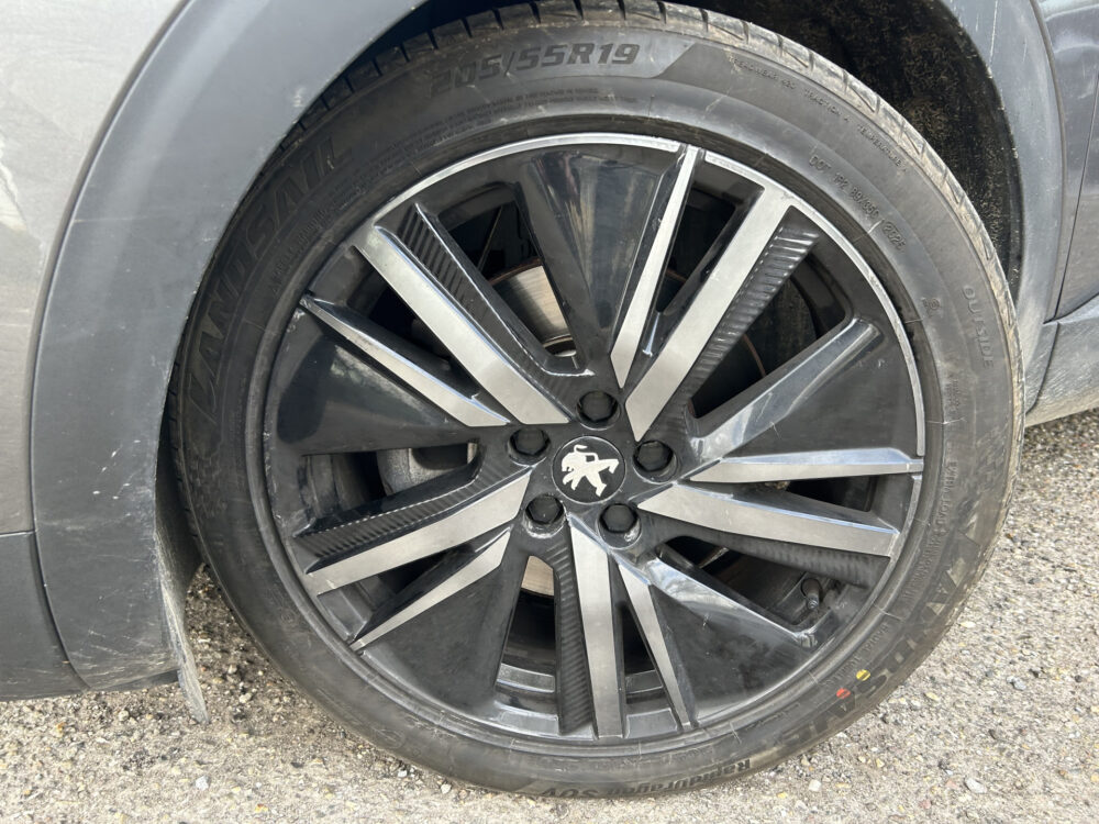 Peugeot 3008 1.6 HYbrid 225 GT BLACK PACK // PANO/SCHUIFKANTELDAK // ADAPTIVE CRUISE // FULL LED // FOCAL AUDIO // NAVI + CARPLAY // CAMERA 28