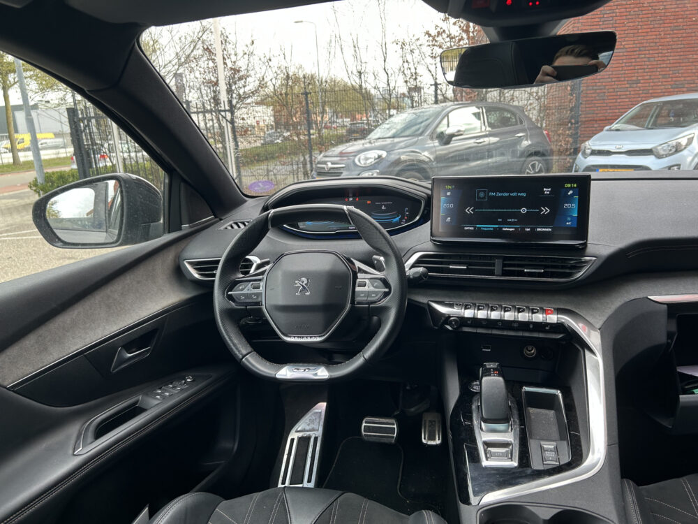 Peugeot 3008 1.6 HYbrid 225 GT BLACK PACK // PANO/SCHUIFKANTELDAK // ADAPTIVE CRUISE // FULL LED // FOCAL AUDIO // NAVI + CARPLAY // CAMERA 7