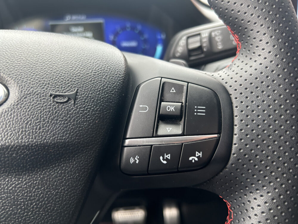 Ford Puma 1.0 EcoBoost ST-Line X // FULL LED // NAVI + CARPLAY // B&O AUDIO // ADAPTIVE CRUISE // HALF-LEDER 10