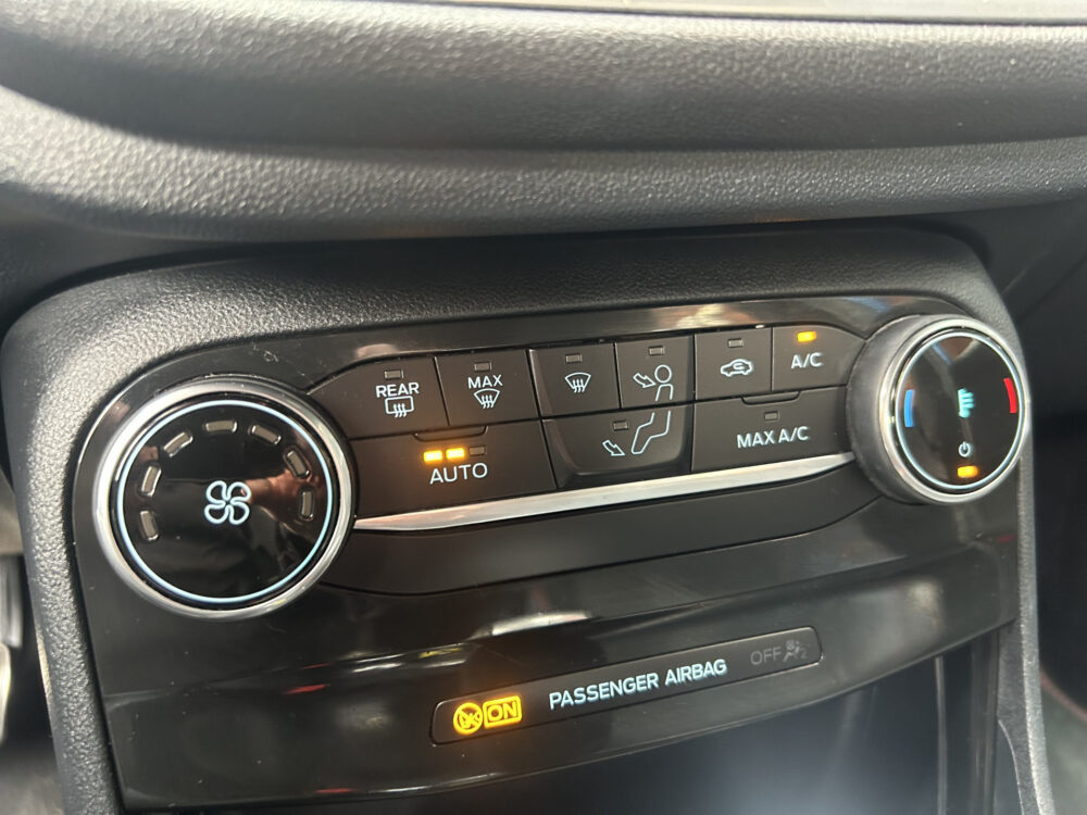 Ford Puma 1.0 EcoBoost ST-Line X // FULL LED // NAVI + CARPLAY // B&O AUDIO // ADAPTIVE CRUISE // HALF-LEDER 20