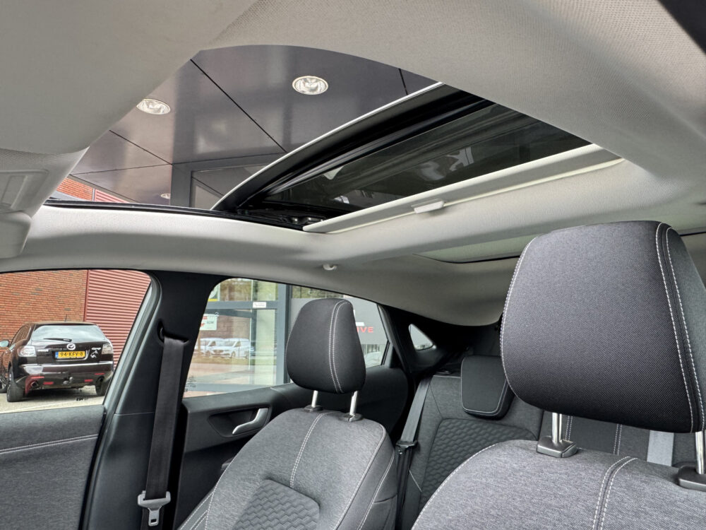 Ford Puma 1.0 EcoBoost Hybrid Titanium X // PANO SCHUIF DAK // NAVI // PDC // STOEL + STUUR VERWARMING // FULL LED // 11