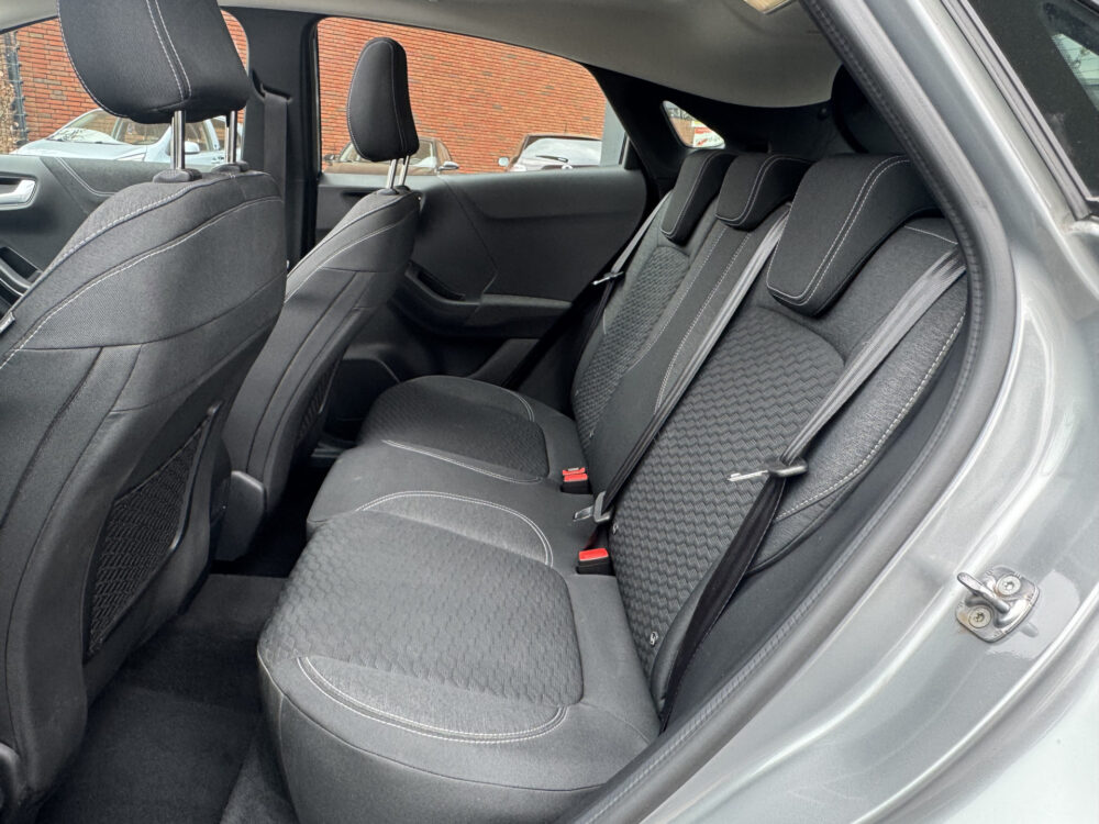 Ford Puma 1.0 EcoBoost Hybrid Titanium X // PANO SCHUIF DAK // NAVI // PDC // STOEL + STUUR VERWARMING // FULL LED // 13