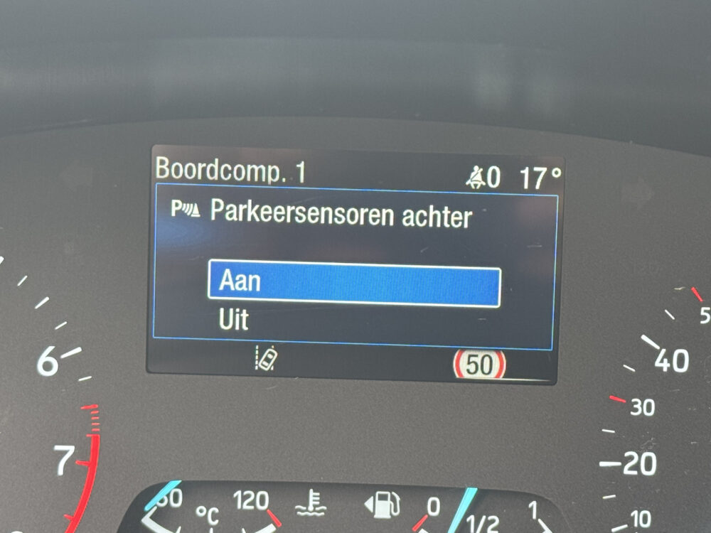 Ford Puma 1.0 EcoBoost Hybrid Titanium X // PANO SCHUIF DAK // NAVI // PDC // STOEL + STUUR VERWARMING // FULL LED // 20